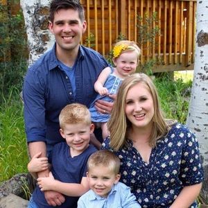 Meet your Posher, Lauren